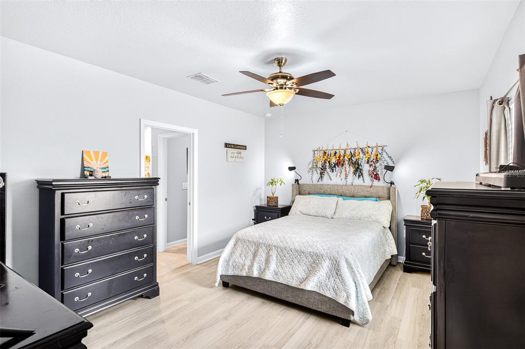 617 TROTTERS DRIVE, EAGLE LAKE, FL — photo 5 of 30