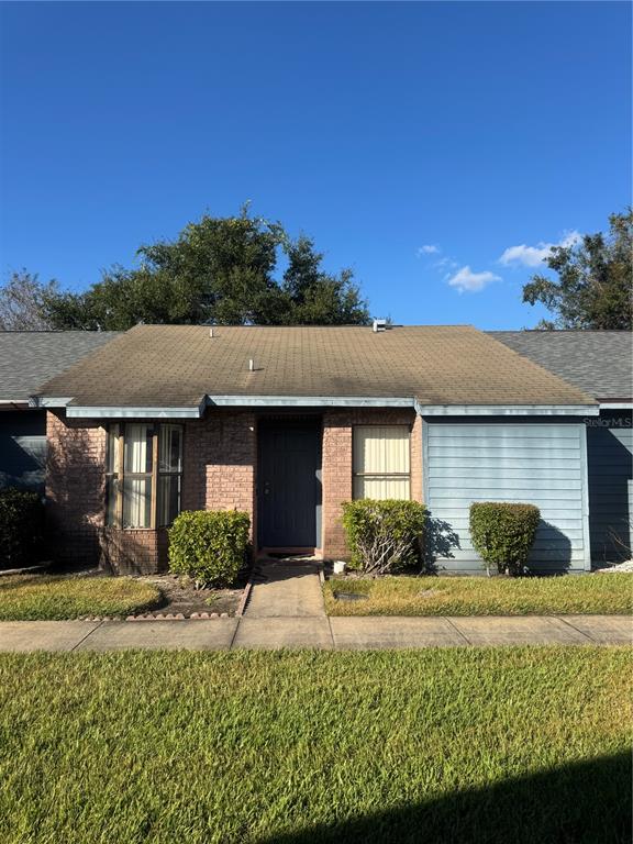 2422 KING OAK COURT