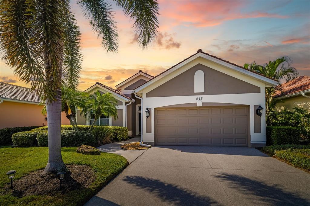 613 MISTY PINE DRIVE, VENICE, FL — photo 2 of 30