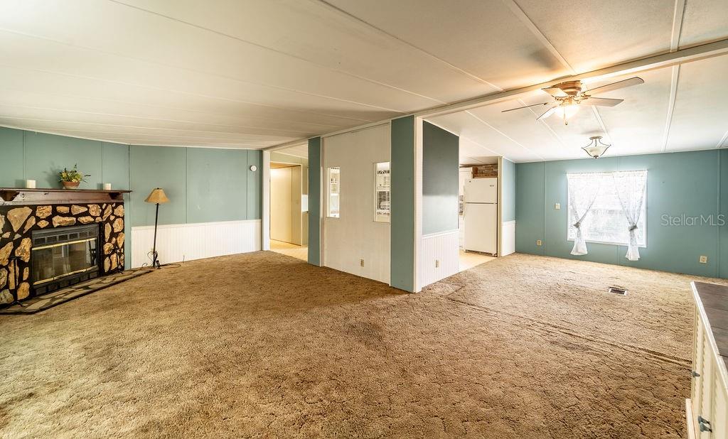 24031 ARMADILLO ROAD, ASTOR, FL — photo 4 of 30