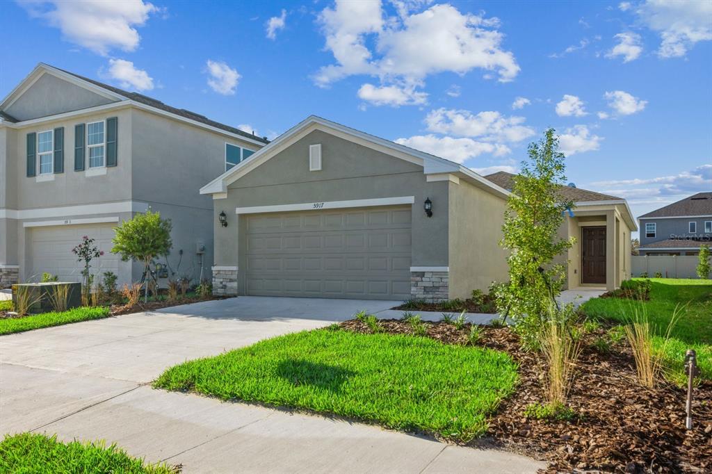 5917 LAURELCREST GLEN
