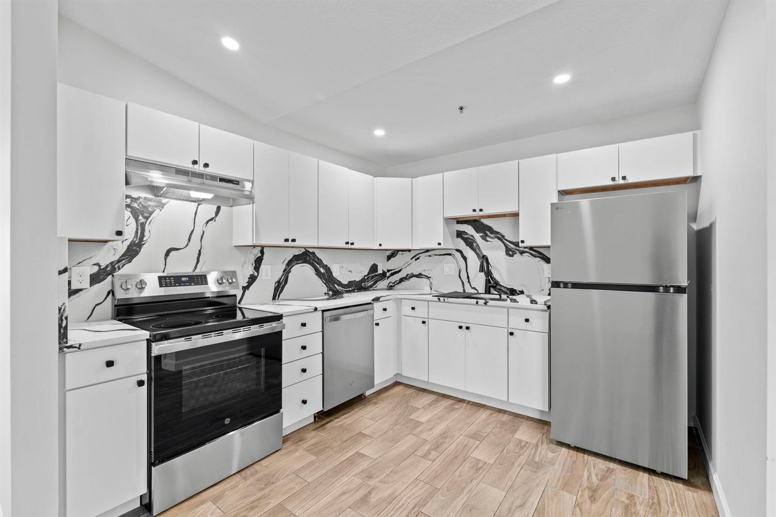 56 W 12th Street # D, Riviera Beach FL 33404