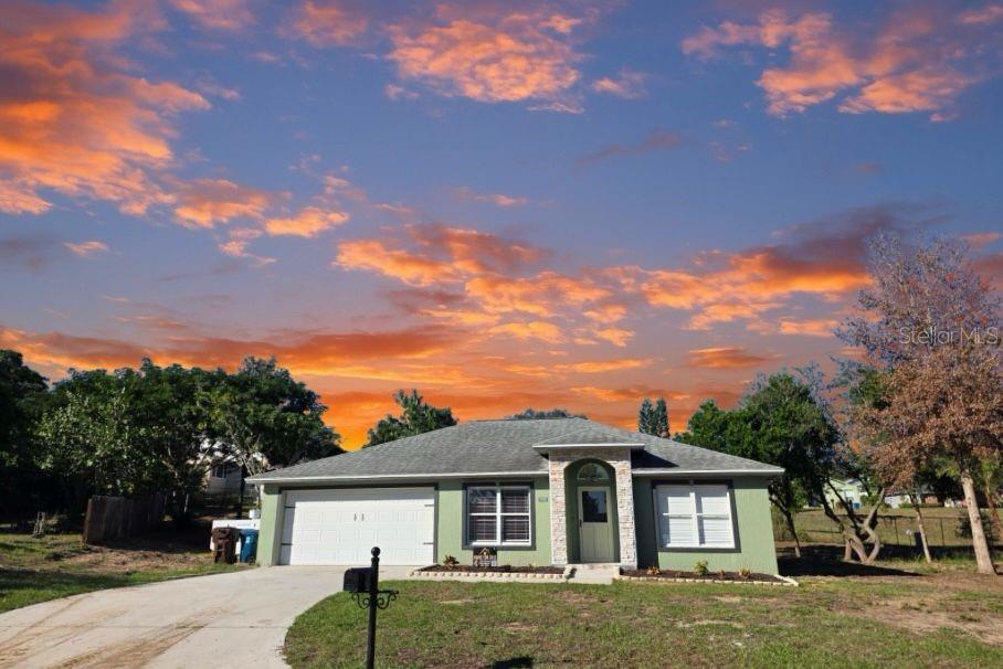 1009 HIGHVIEW COURT
