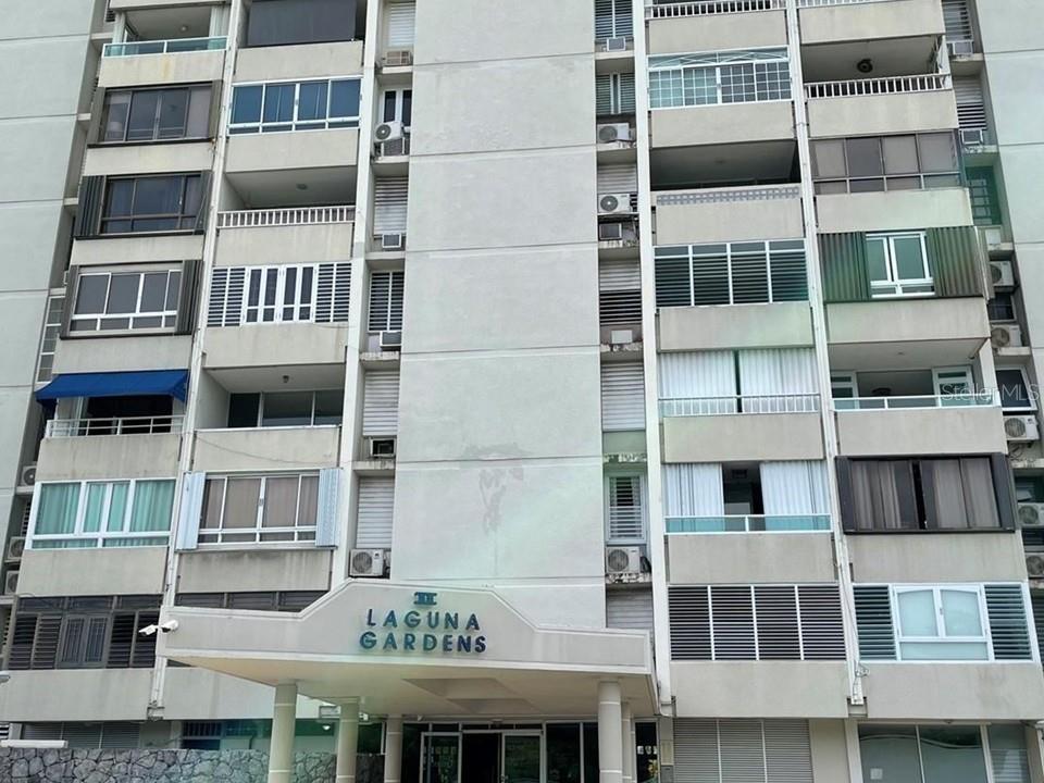 Cond. Laguna Gardens 2 AVE. LAGUNA UNIT 8E