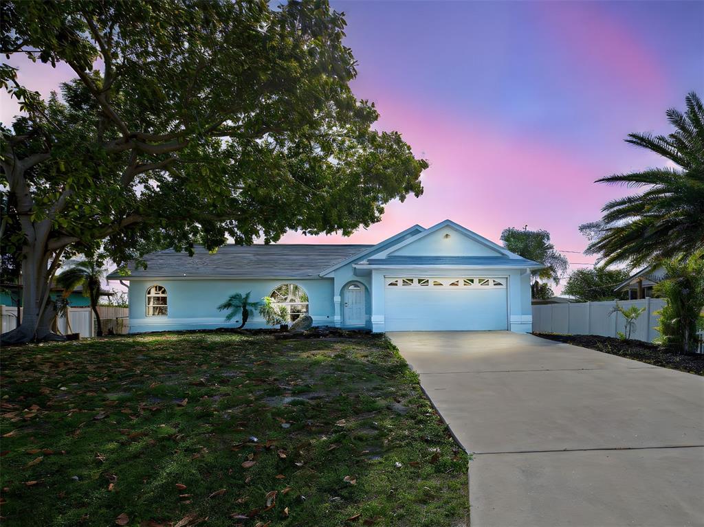 3192 PINETREE STREET