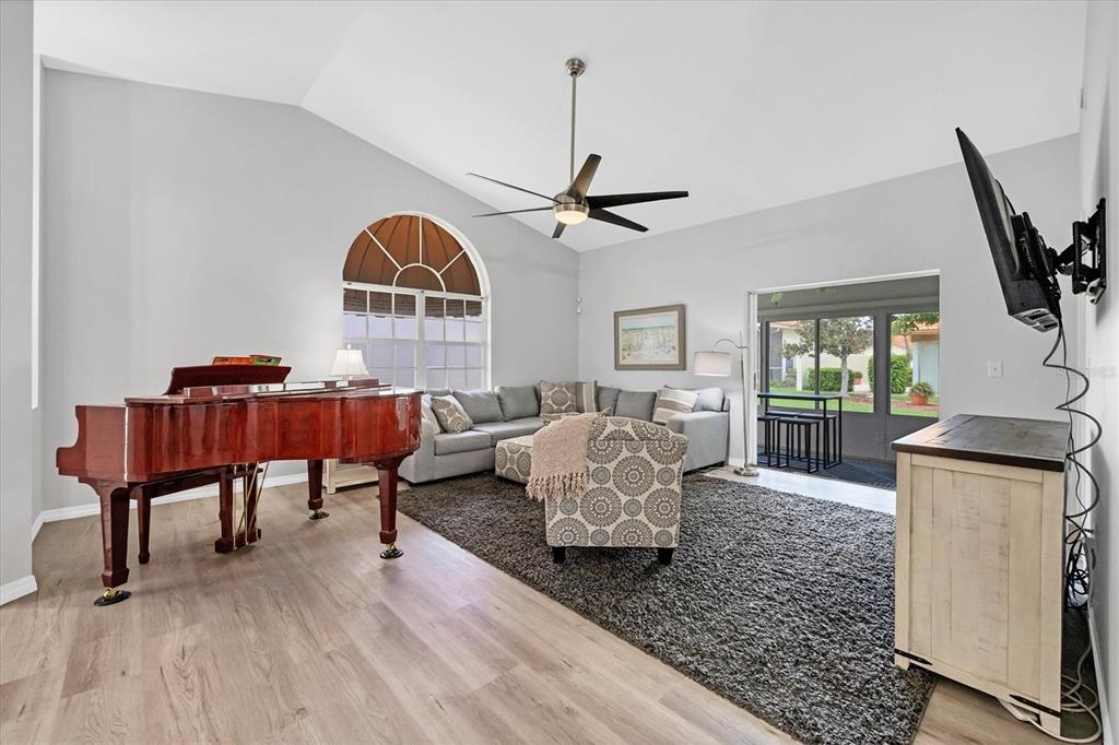 4738 RAINTREE STREET CIRCLE E, BRADENTON, FL — photo 5 of 30