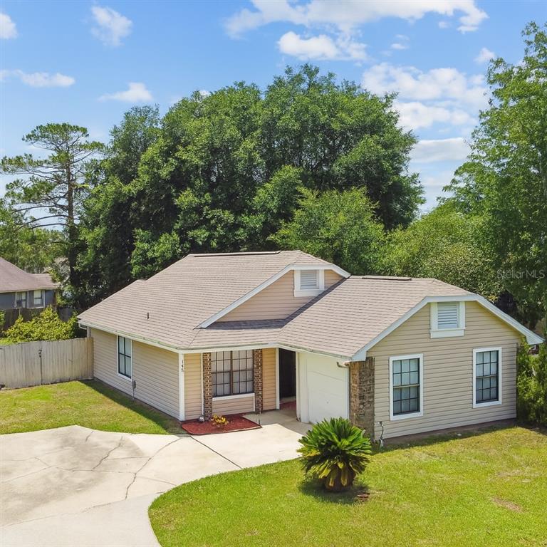 145 LAKESIDE CIRCLE