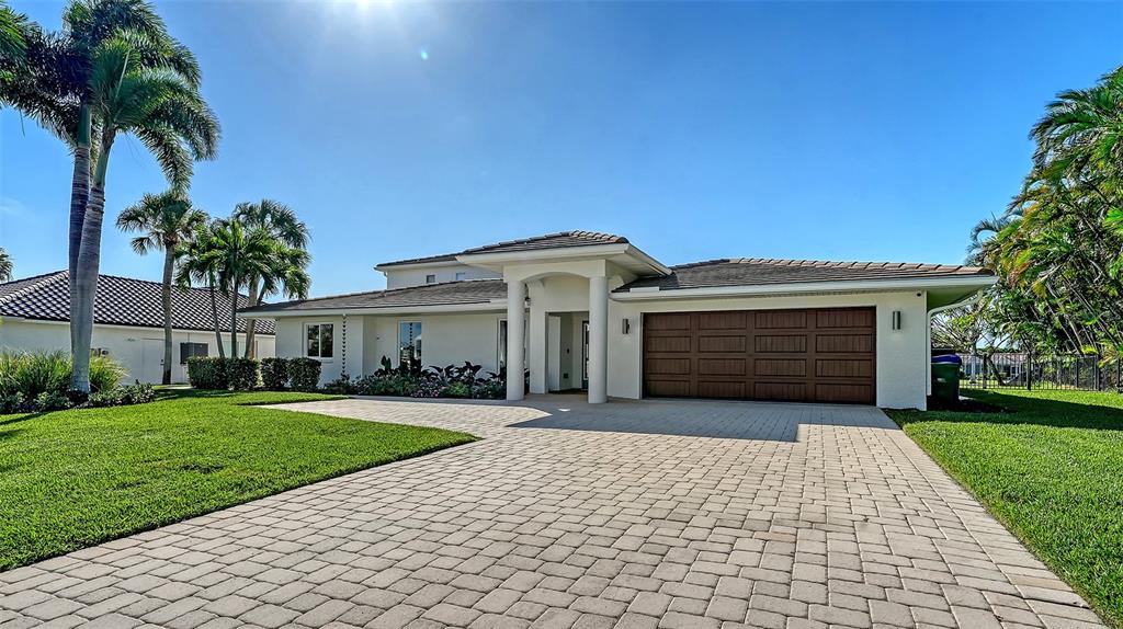 690 OLD COMPASS ROAD, LONGBOAT KEY, FL — photo 3 of 30