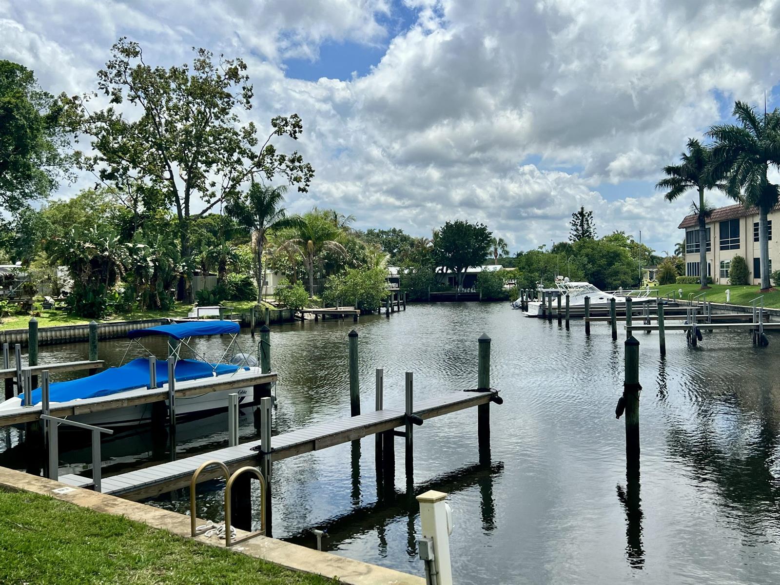 2600 S Kanner Highway # A4, Stuart FL 34994