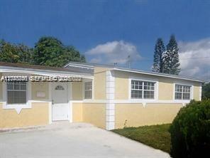 1231 NW 190th St, Miami Gardens FL 33169