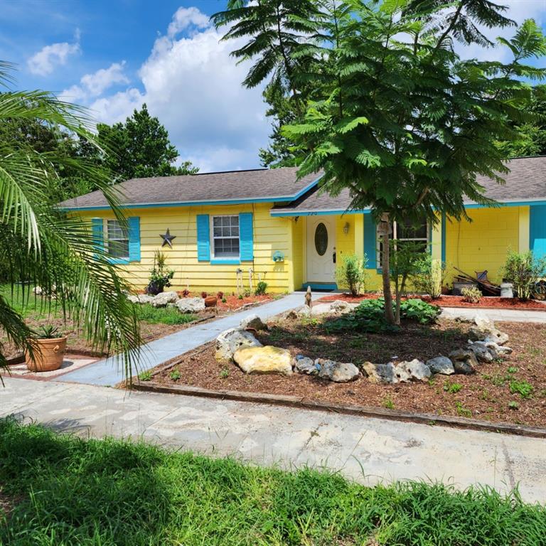 720 BAYWOOD CIRCLE