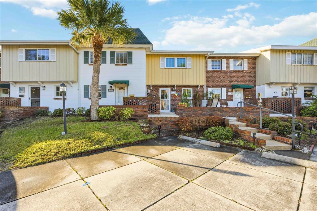 709 W VENICE AVENUE UNIT 709C