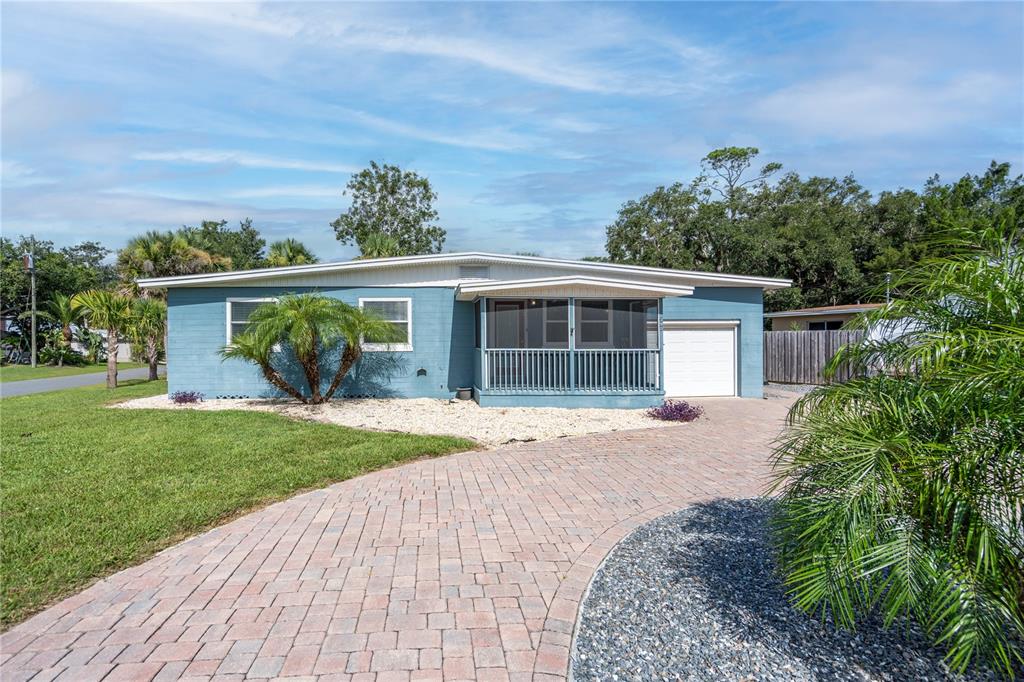 390 PALM DRIVE