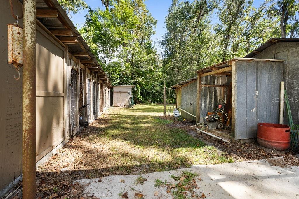 4050 SE 170TH PLACE, INGLIS, FL — photo 5 of 17