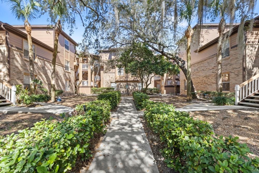 486 N PIN OAK PLACE UNIT 308