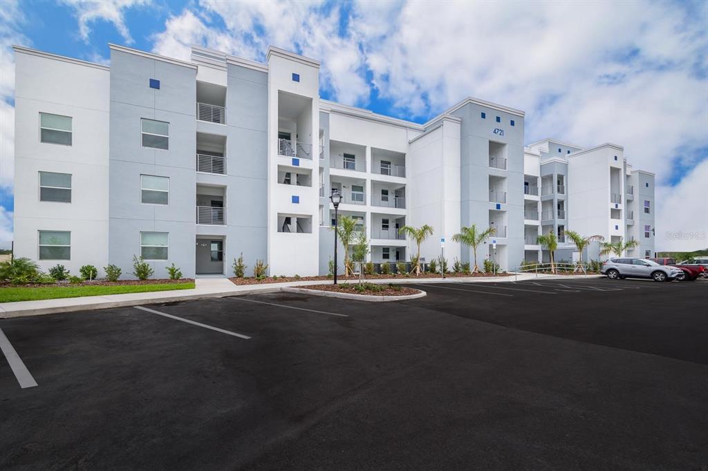 4721 CLOCK TOWER DRIVE UNIT 207