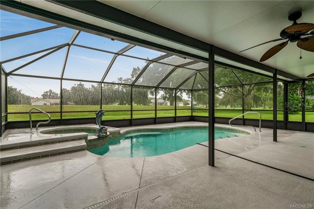 650 E CHARLESTON COURT, HERNANDO, FL — photo 5 of 30