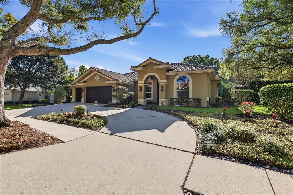 2111 PINNACLE CIRCLE N