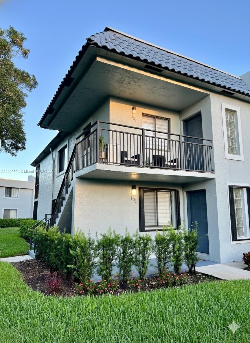 16531 Blatt Blvd # 101, Weston FL 33326