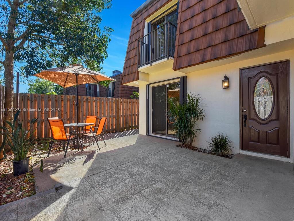 1450 PARK SHORE CIR # 3, Fort Myers FL 33901