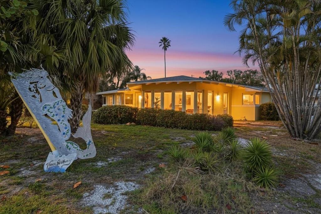 16007 GULF BOULEVARD, REDINGTON BEACH, FL — photo 5 of 30