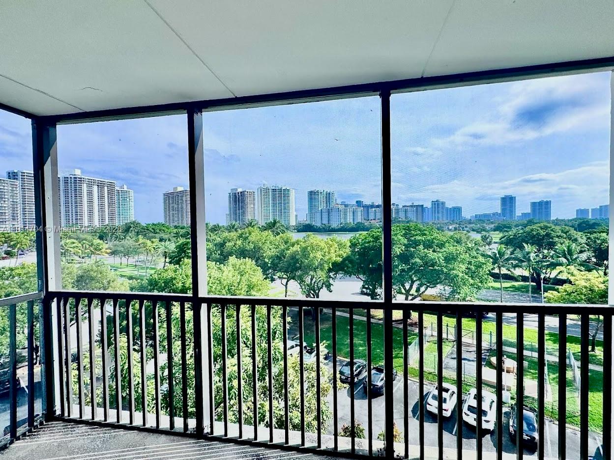 3475 N Country Club Dr # 610, Aventura FL 33180