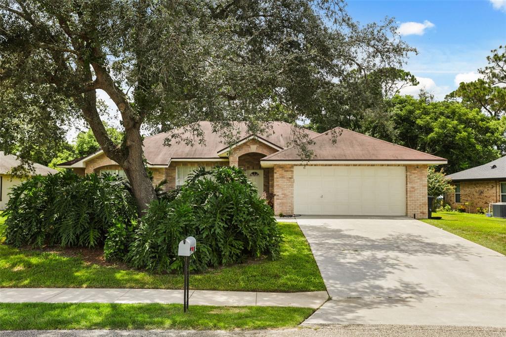 1480 AGATHA DRIVE, DELTONA, FL — photo 3 of 30