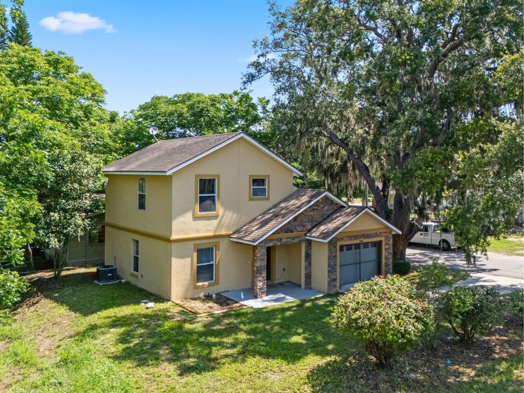 500 W OAKLAND AVENUE
