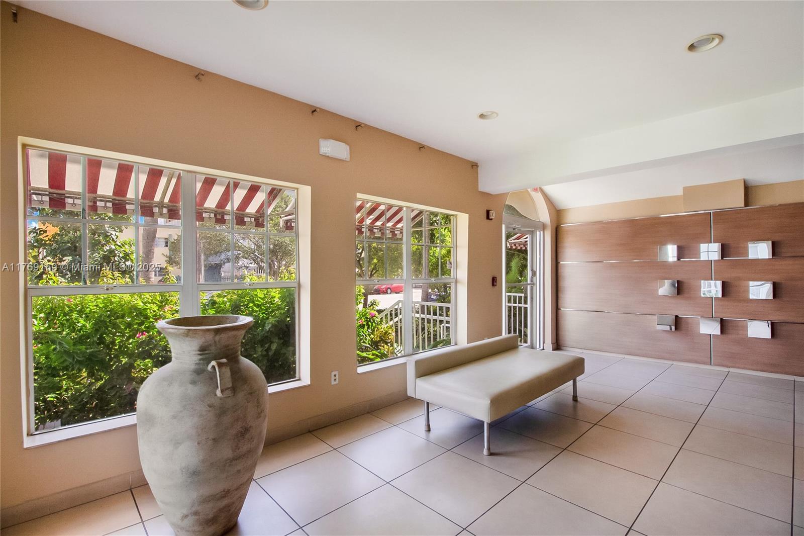 1244 Pennsylvania Ave # 307, Miami Beach FL 33139