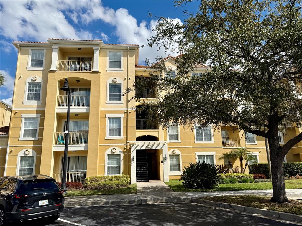 4802 CAYVIEW AVENUE UNIT 204