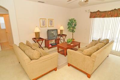 637 EAGLE POINTE S, KISSIMMEE, FL — photo 2 of 17