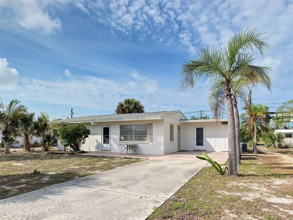 35 HILLCREST DRIVE