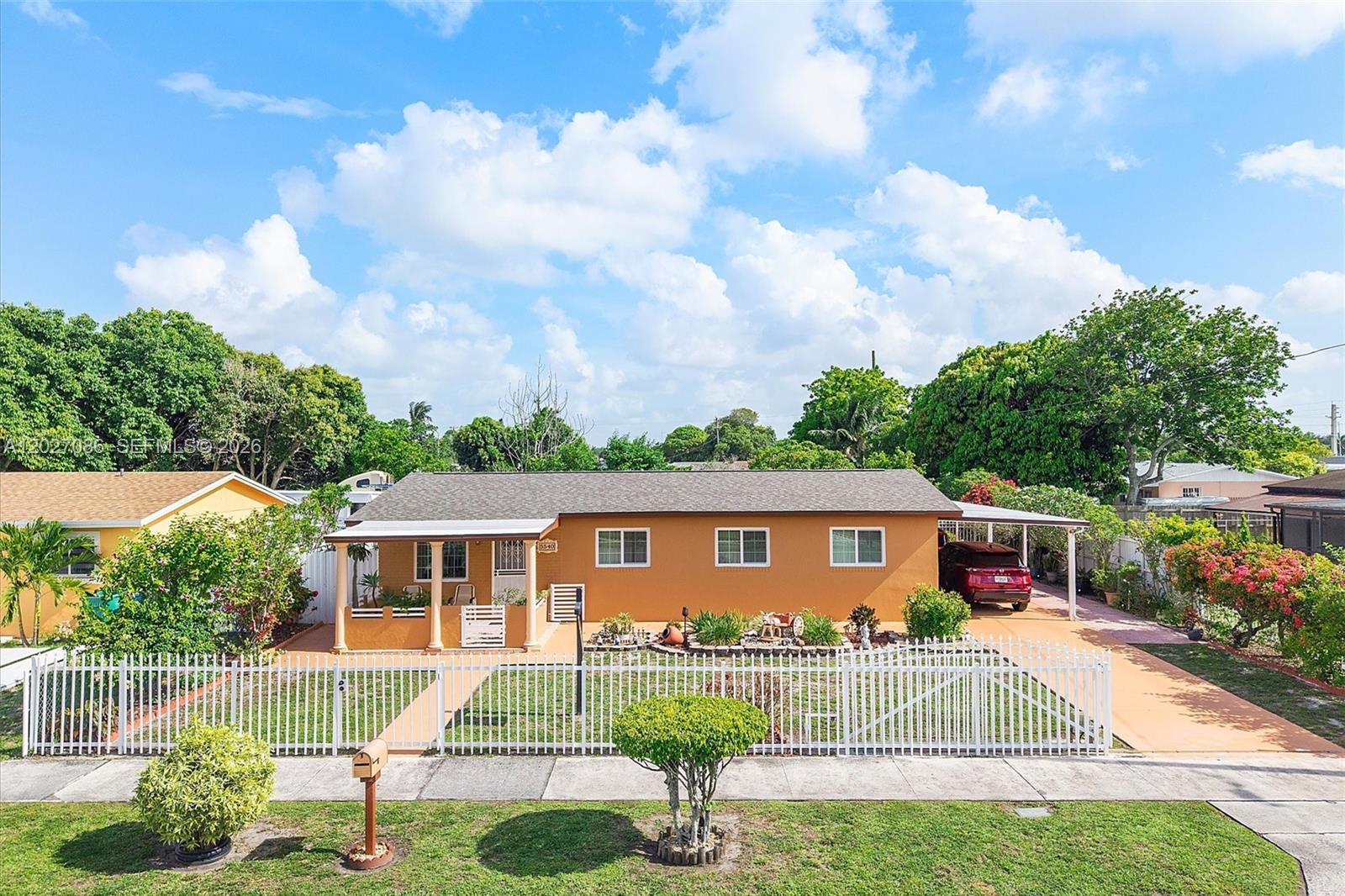 5540 NW 180th Ter, Miami Gardens FL 33055
