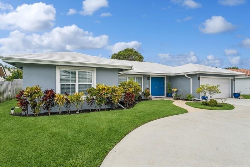 13 Little Harbor Way, Deerfield Beach FL 33441