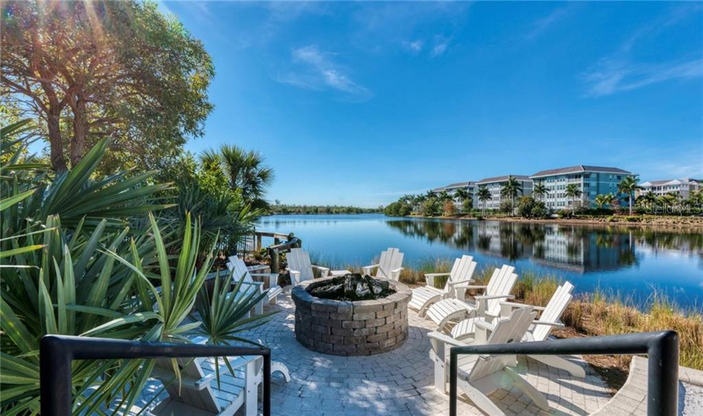 395 ARUBA CIRCLE UNIT 203, BRADENTON, FL — photo 4 of 30