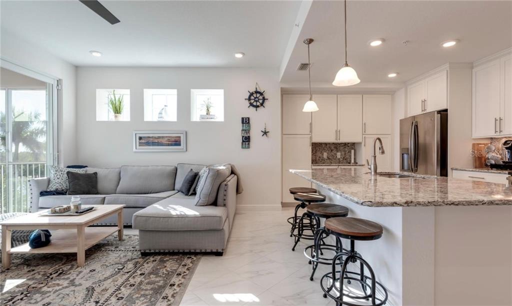 395 ARUBA CIRCLE UNIT 203, BRADENTON, FL — photo 5 of 30