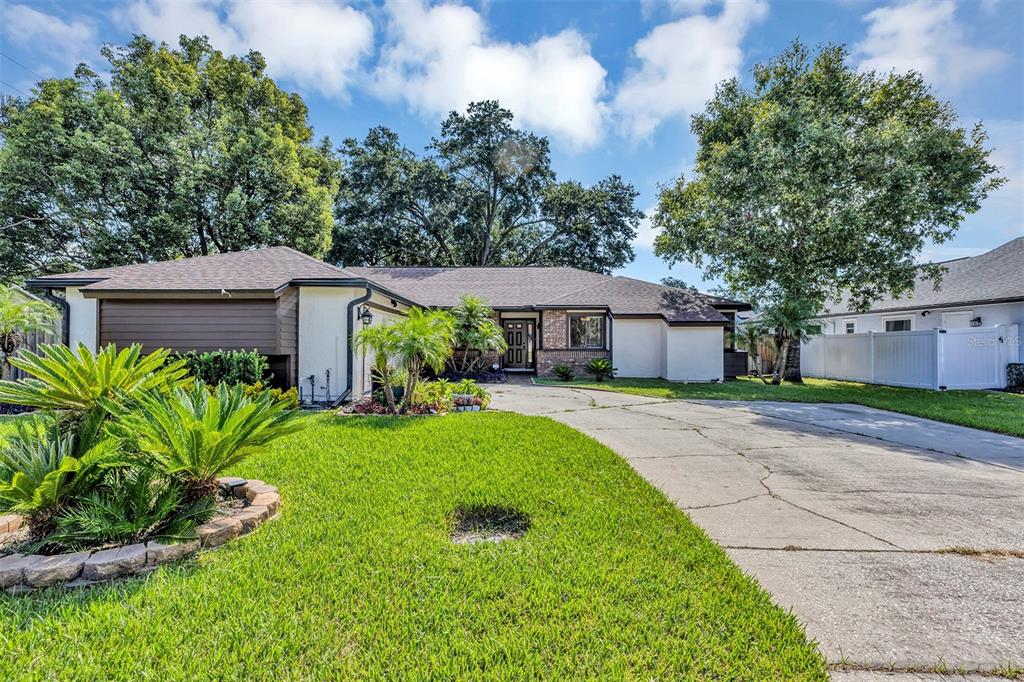 1603 GRAND OAK DRIVE