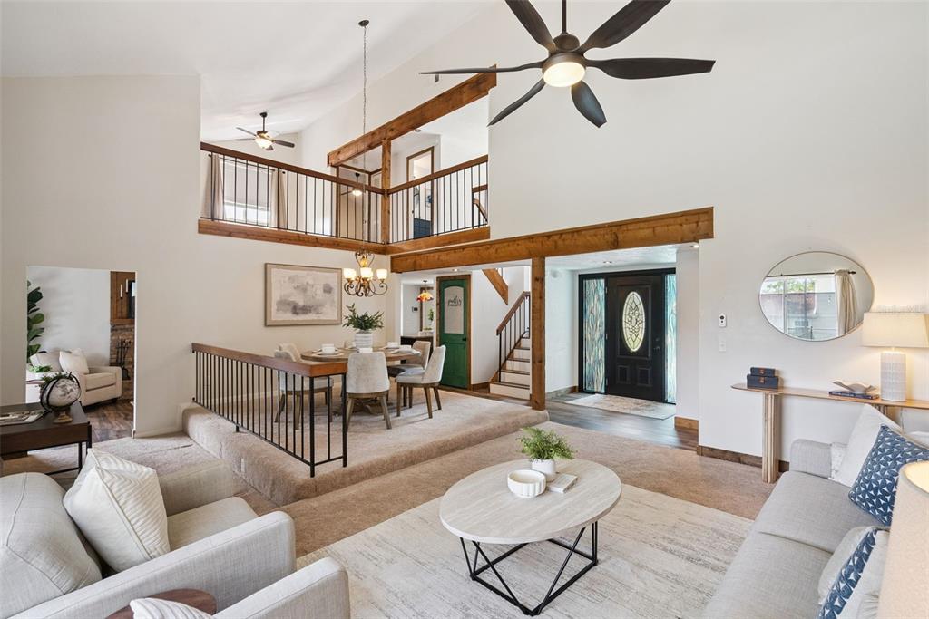 916 E CLEVELAND STREET, APOPKA, FL — photo 2 of 30