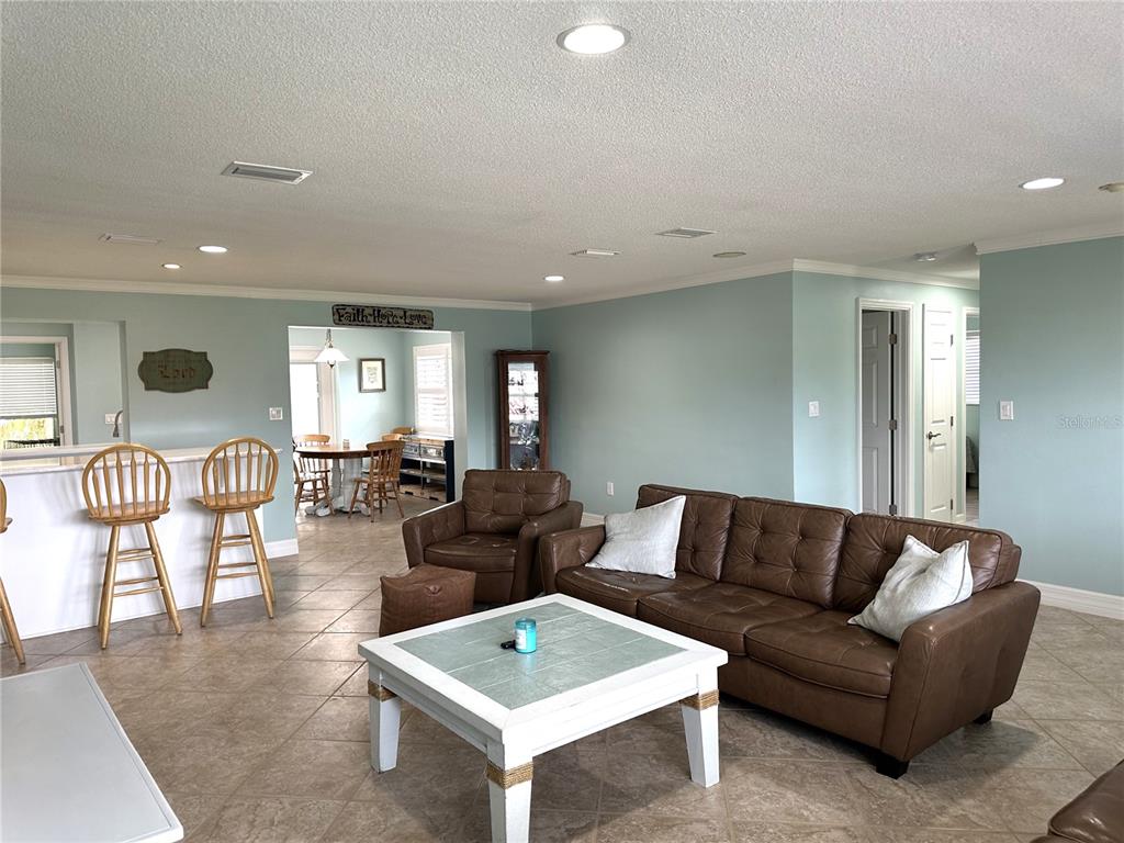 2287 CAROLYN DRIVE, DUNEDIN, FL — photo 4 of 30