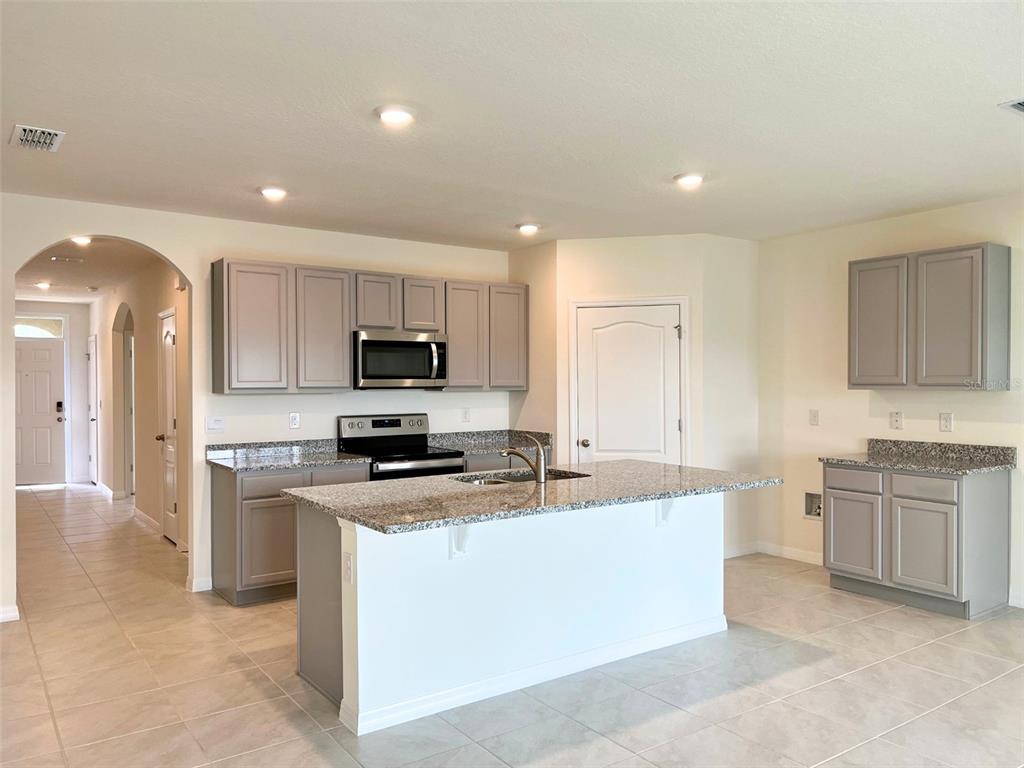2877 SUNRIDGE LOOP, ST CLOUD, FL — photo 2 of 19