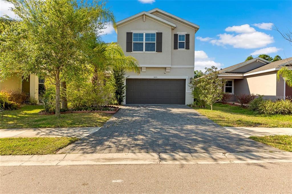 5435 LOS ROBLES COURT