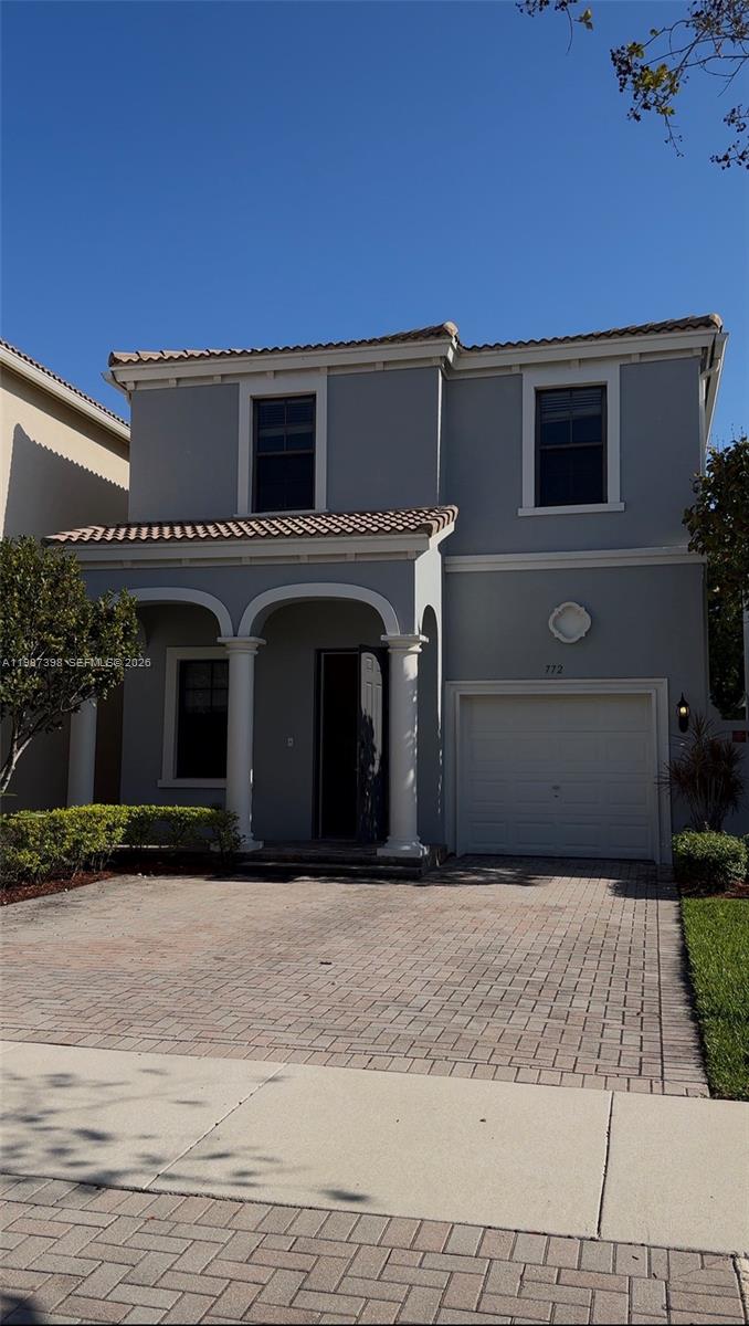 772 NE 191st Ter, Miami FL 33179