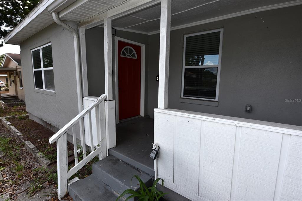 4642 10TH AVENUE S, ST PETERSBURG, FL — photo 4 of 30