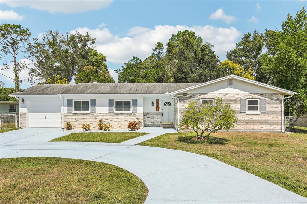 2525 LAKE ELLEN LANE