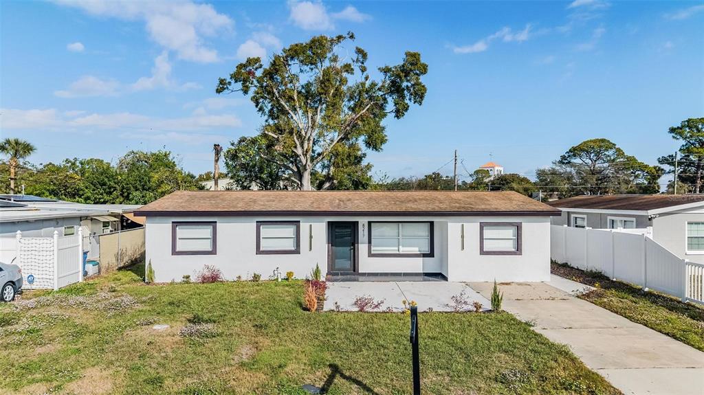 8217 TANGLEWOOD LANE