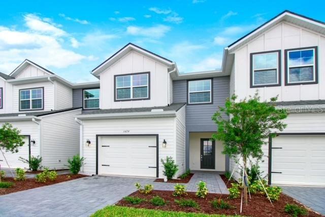 1523 HERITAGE PLACE
