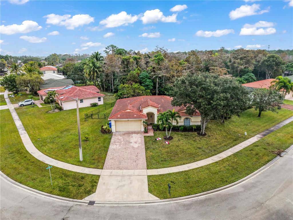 132 CHESTNUT CIRCLE, ROYAL PALM BEACH, FL — photo 5 of 30