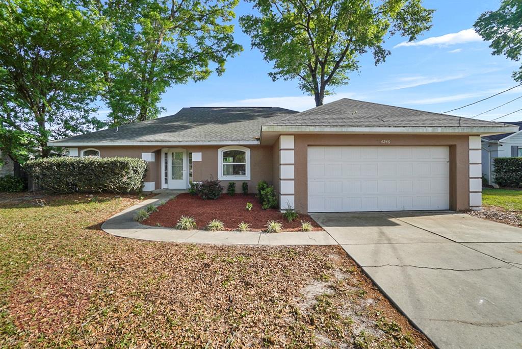 4246 NE 32ND CIRCLE