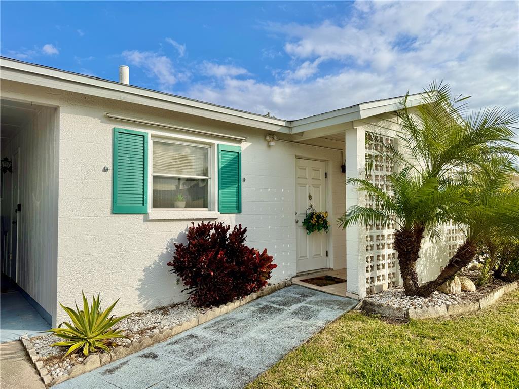 6127 CORAL WAY