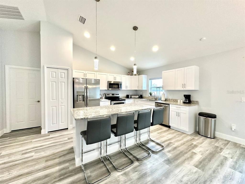 2409 SW 156TH LOOP, OCALA, FL — photo 4 of 30